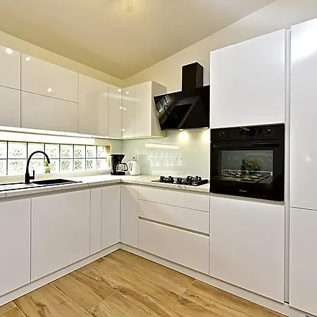 House Kristina 1203